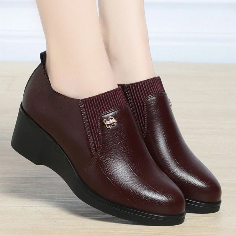 2025 nuevos zapatos de cuero de mujer de moda