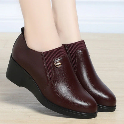 2025 nuevos zapatos de cuero de mujer de moda